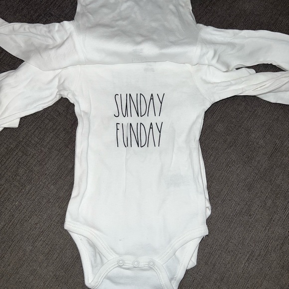🏈Rae Dunn 6-9 DADDYS FOOTBALL BUDDY 3 pcs Long sleeve onesies 👶🏽SUNDAY FUNDAY - Picture 2 of 3